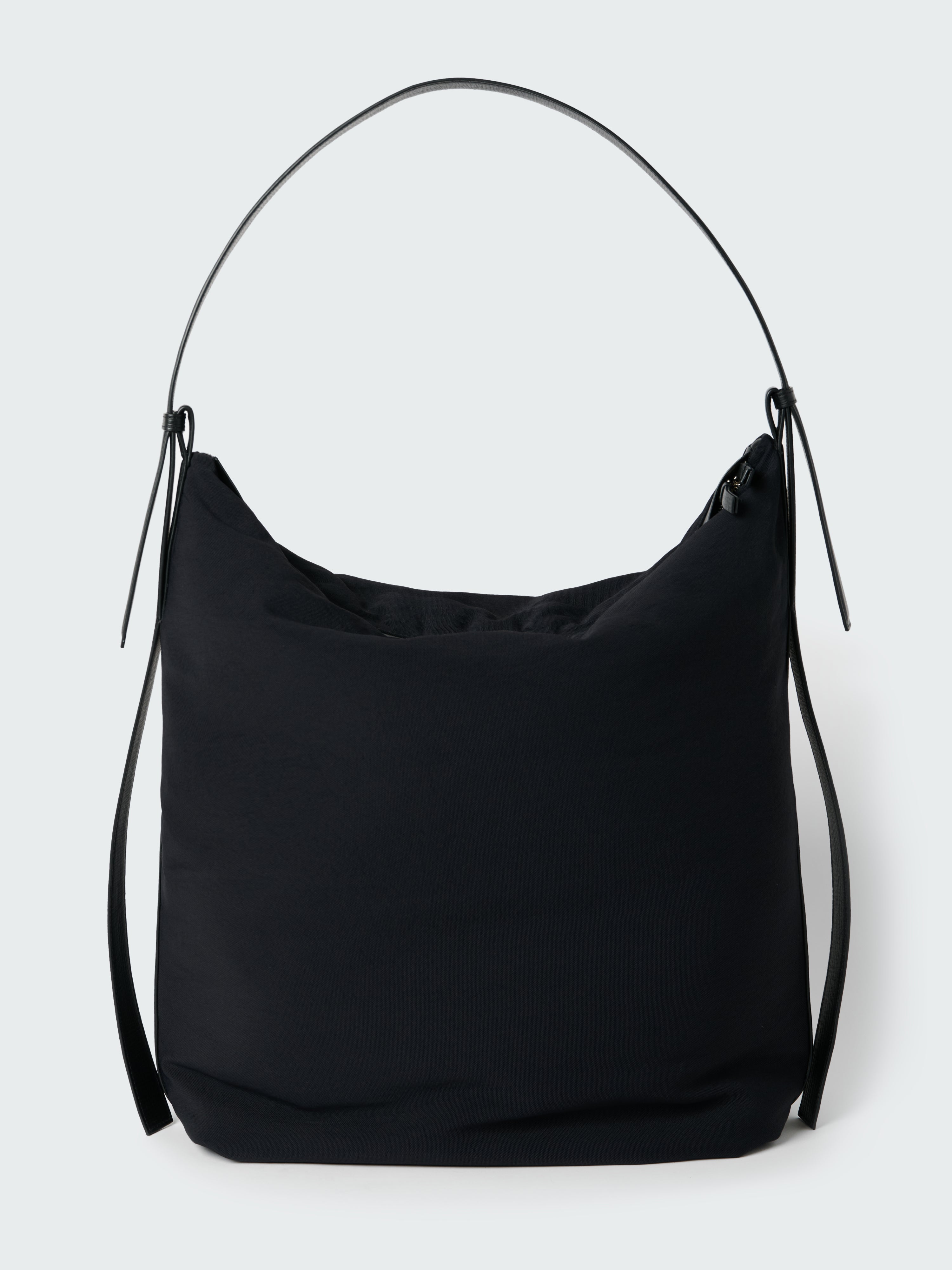 【現行型・未使用に近い✨】バーバリー ロンドン ショルダーバッグ ナイロン 黒色 楽天市場】バーバリー ナイロン ショルダーバッグの通販