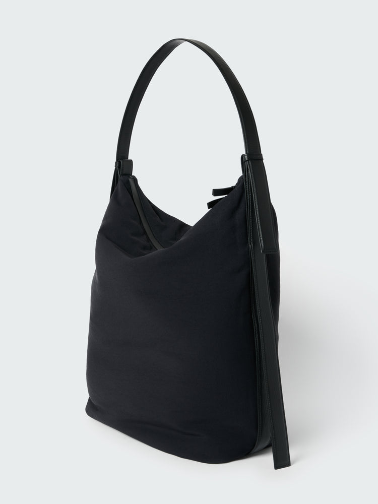 AIRPORT BAG LARGE IN BLACK