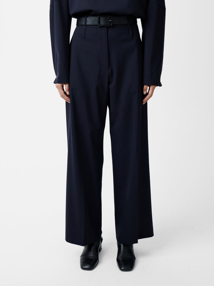 BAIER TROPICAL WOOL PANT IN DARKEST NAVY