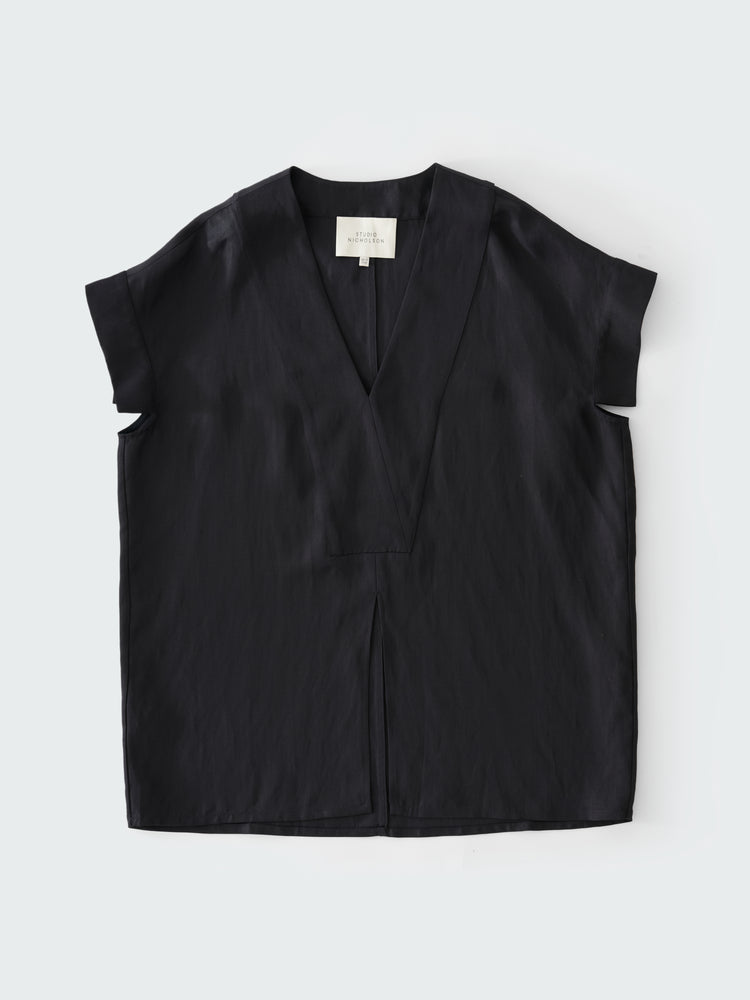 CIRCE LINEN TOP IN DARKEST NAVY