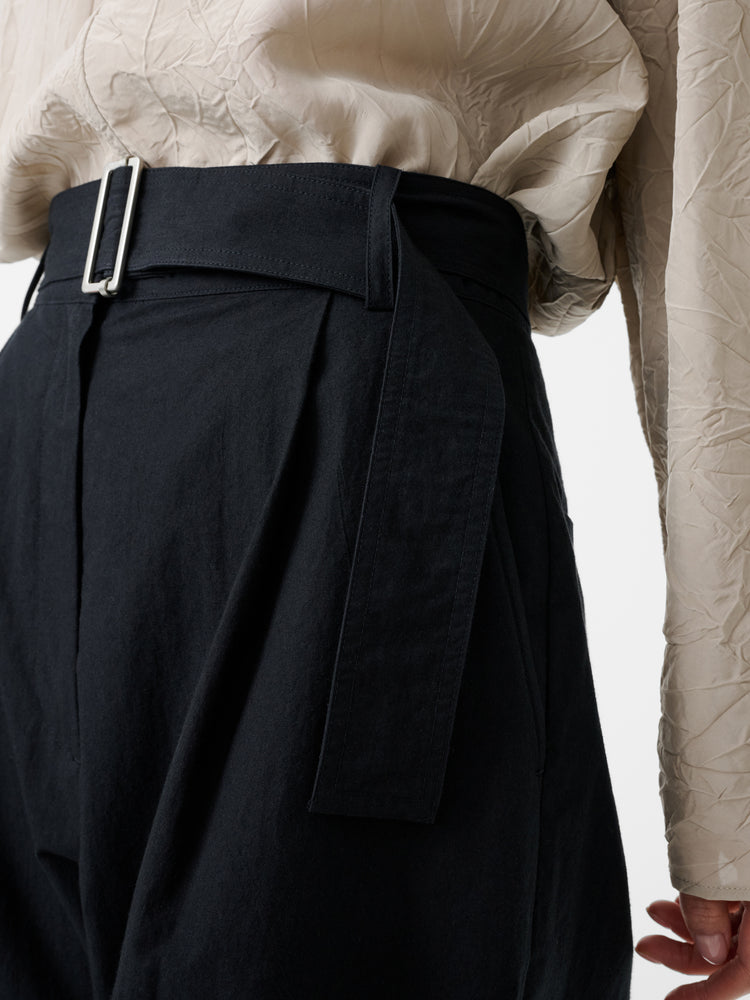 CREON SHORT IN BLACK