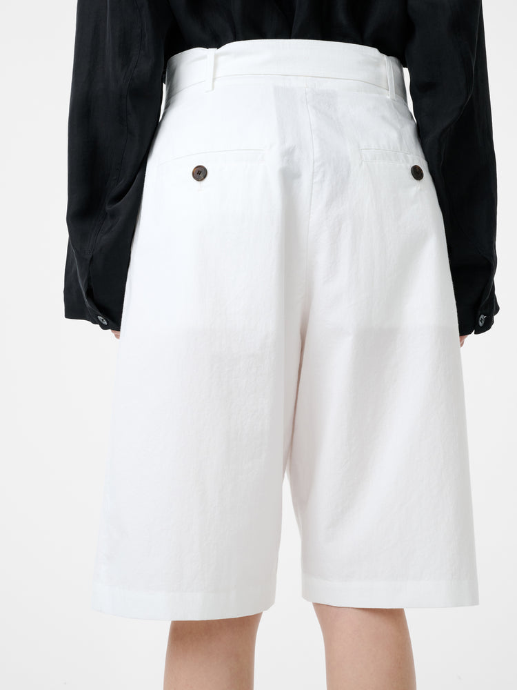 CREON SHORT IN WHITE