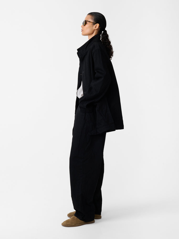 DISTRICT CRINKLE DENIM JACKET IN BLACK