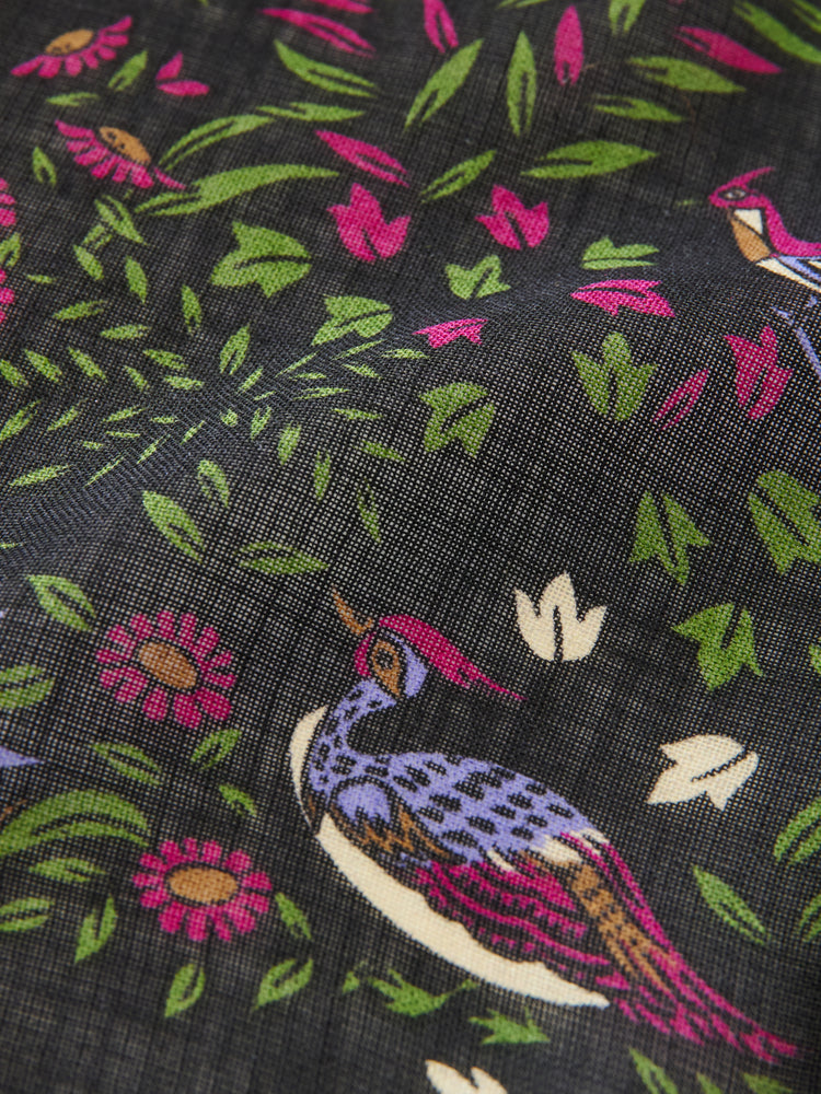 SN X DRAKE'S POCKET SQUARE SCARF IN DARKEST NAVY