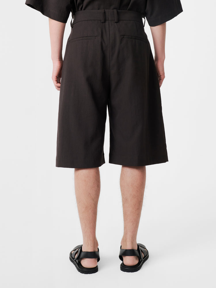 FOWLD SHORT IN DARKEST NAVY