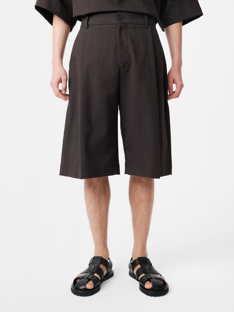 FOWLD SHORT IN DARKEST NAVY