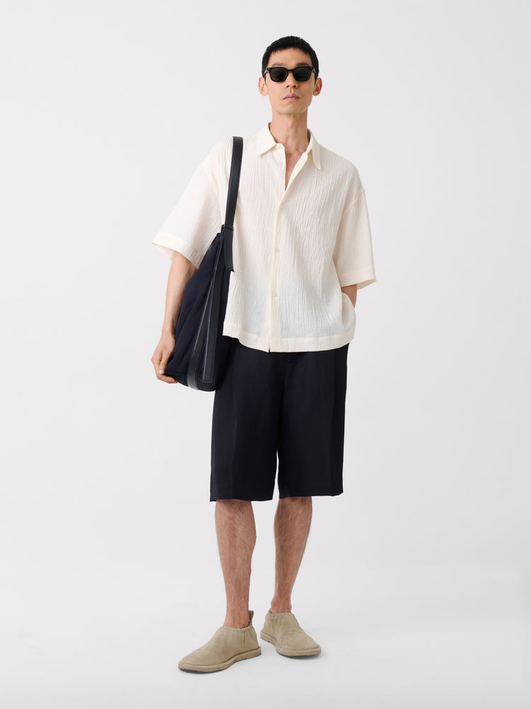 FOWLD LINEN SHORT IN DARKEST NAVY