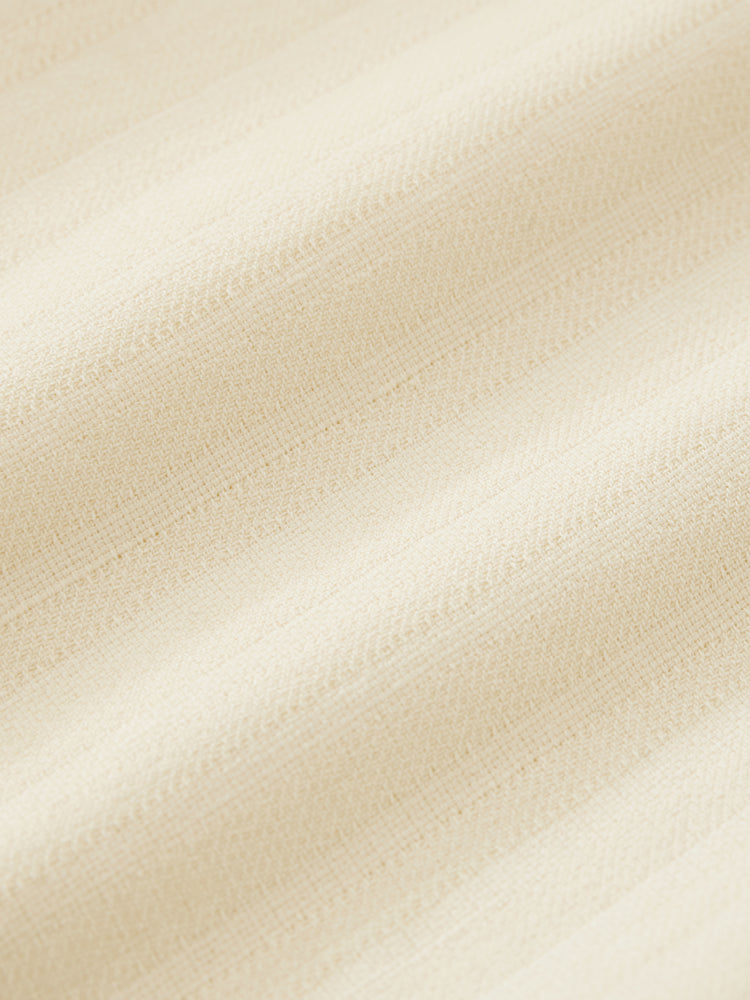 FOWLD SHORT IN ANTIQUE WHITE