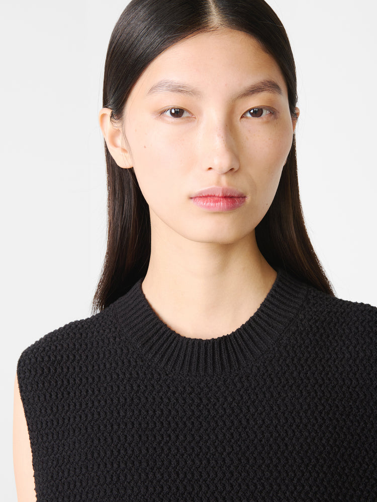 FRAY KNIT IN BLACK