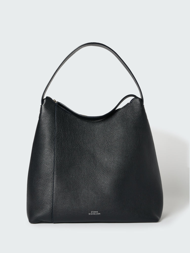HOBO TYPE 1 LEATER BAG IN DARKEST NAVY
