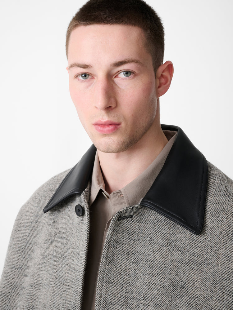HOWTH WOOL JACKET IN BLACK / WHITE