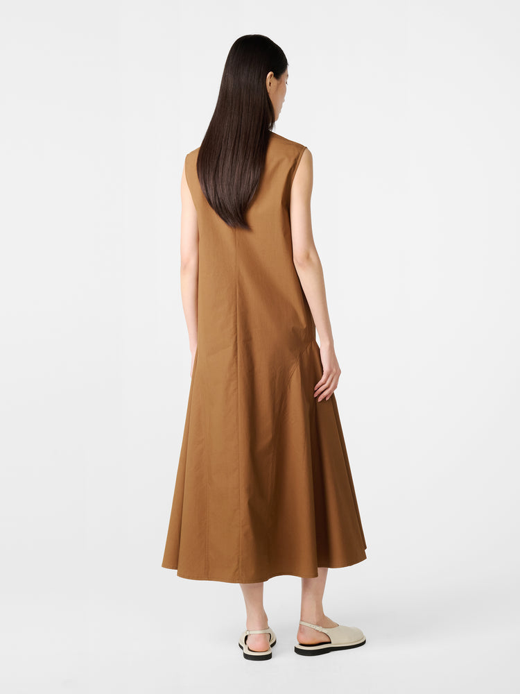 KNEP DRESS IN ALMOND