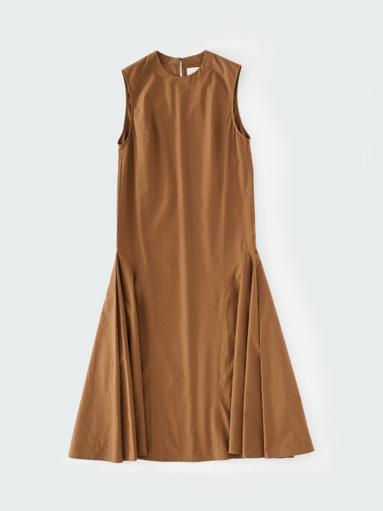 KNEP DRESS IN ALMOND