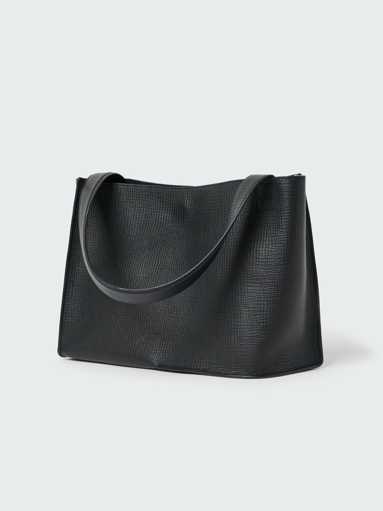 DOUBLET LEATHER MEDI BAG IN DARKEST NAVY