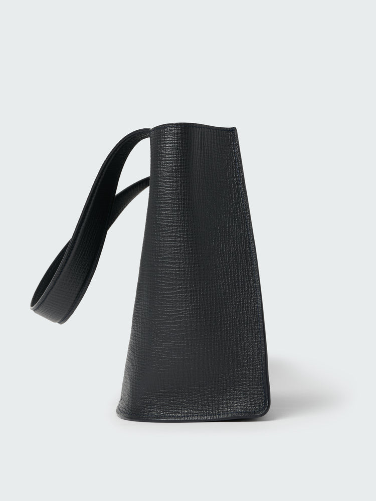 DOUBLET LEATHER MEDI BAG IN DARKEST NAVY