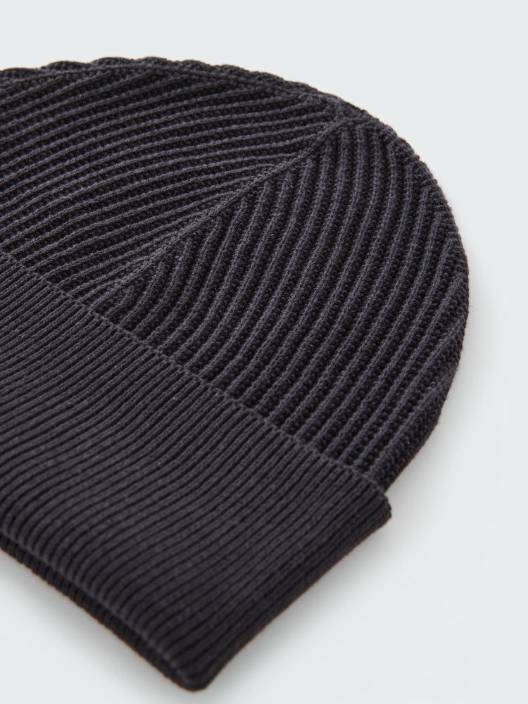 MIKKEL BEANIE IN PEWTER