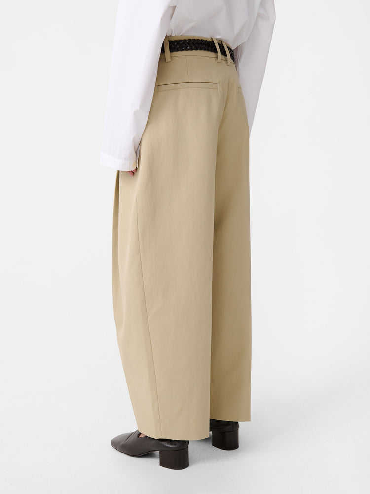 NASSER PANT IN SAND