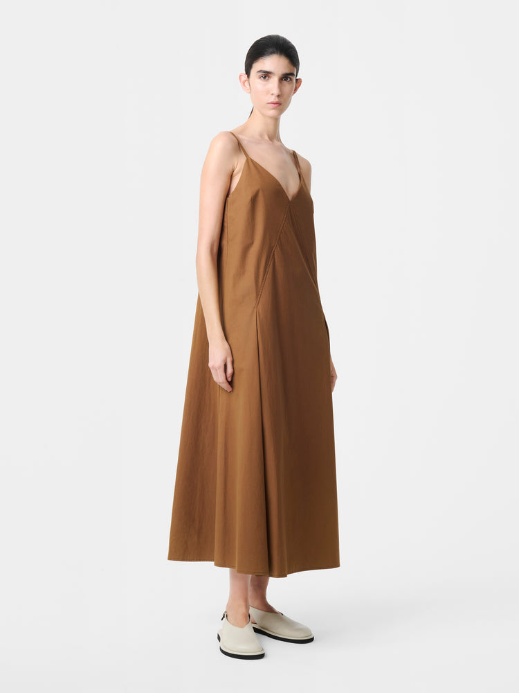 OMA DRESS IN ALMOND