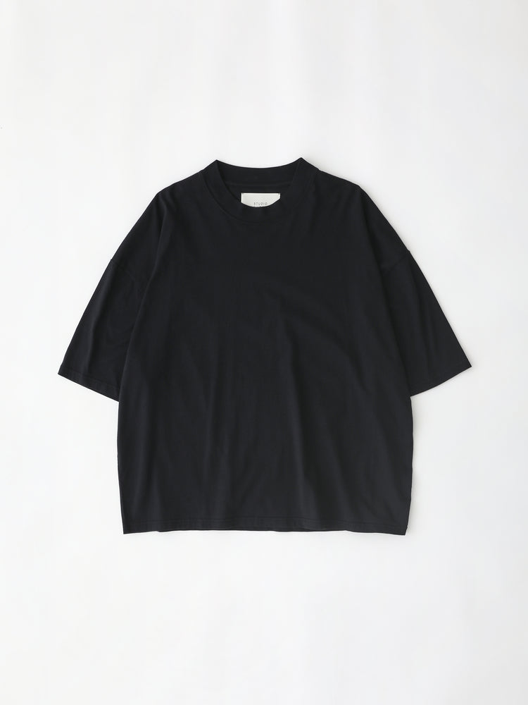 PIU LOGO T-SHIRT IN BLACK