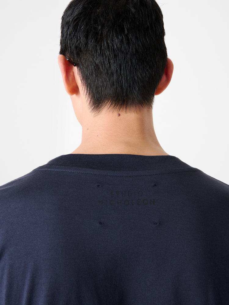 PIU LOGO T-SHIRT IN DARKEST NAVY