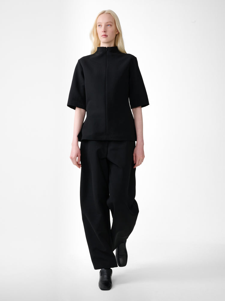 TALER TOP IN BLACK
