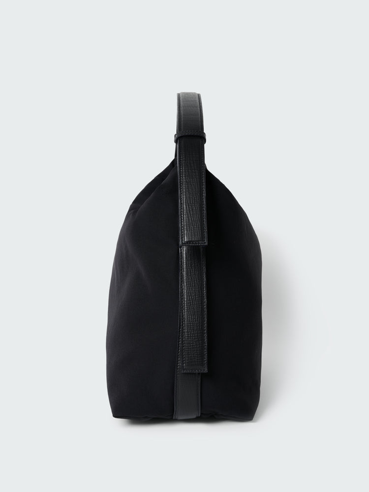 TRANSIT BAG IN BLACK