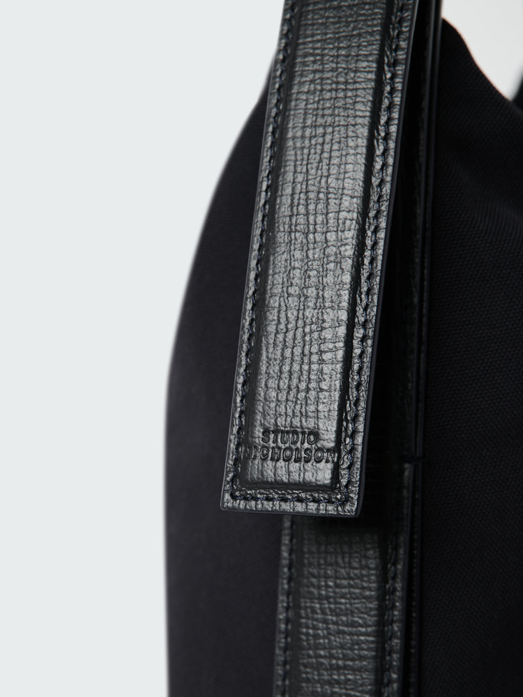 TRANSIT BAG IN BLACK