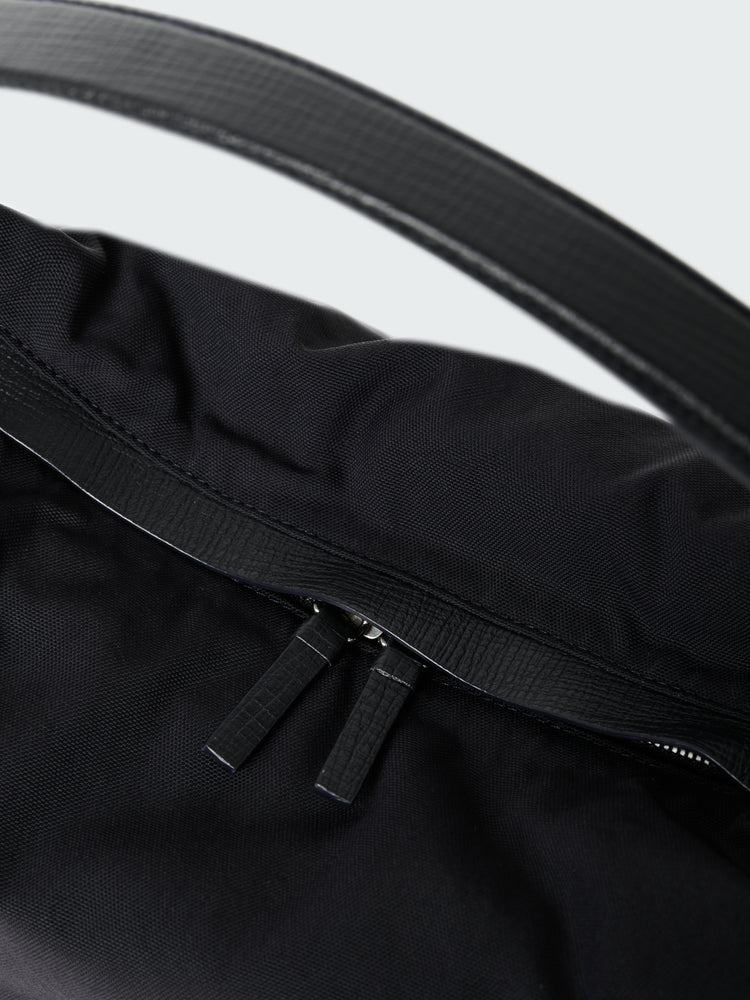 TRANSIT BAG IN BLACK