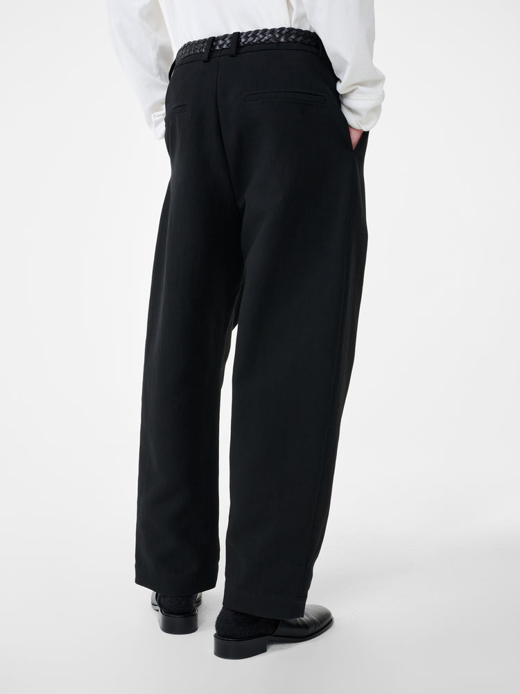 TUCK COTTON PANT IN BLACK