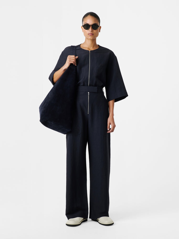 TUTTLE SHIRT IN DARKEST NAVY