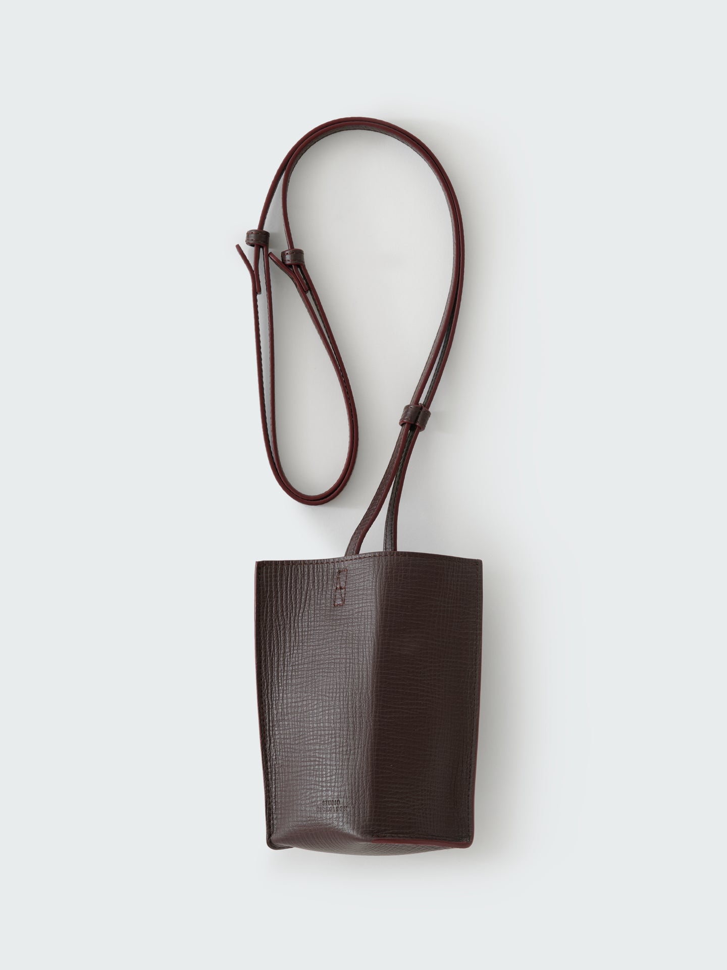 CARTMEL LEATHER POUCH IN CONER