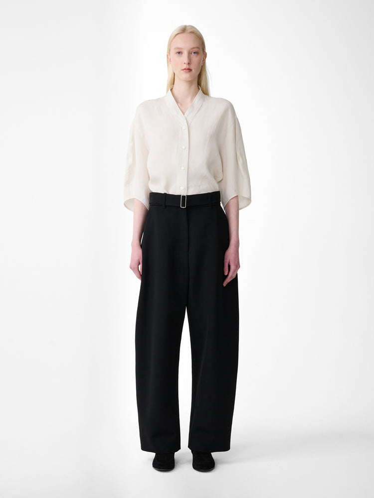 CHATTO WOOL BELTED PANT IN BLACK