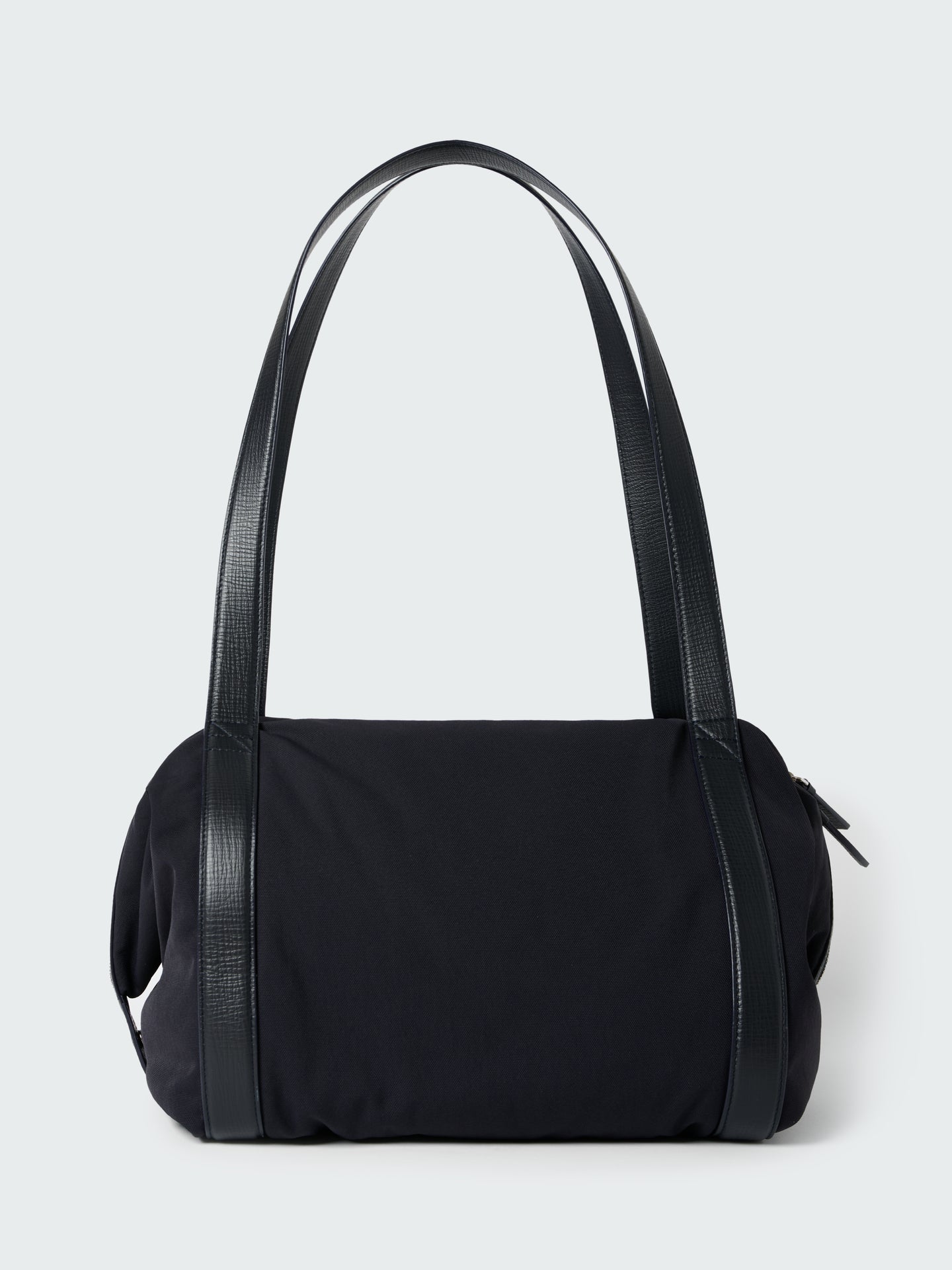 CLUB TOTE BAG IN DARKEST NAVY