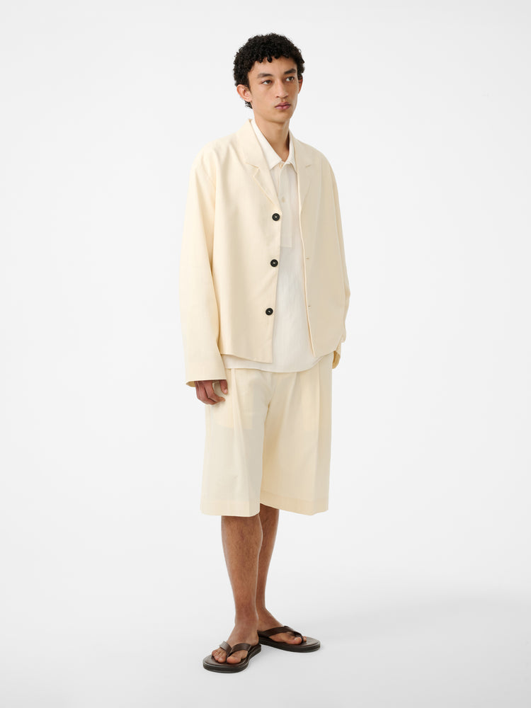 FOWLD SHORT IN ANTIQUE WHITE