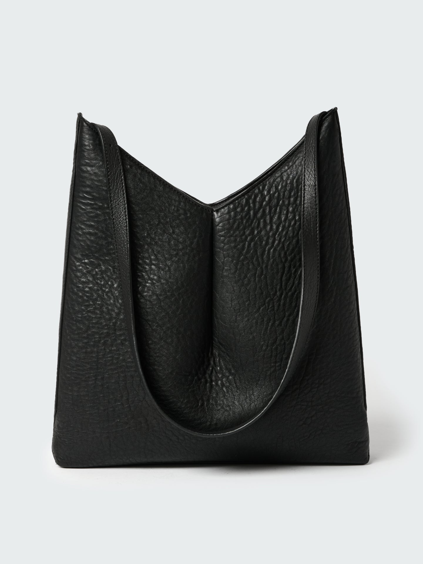HOHO LEATHER BAG IN BLACK