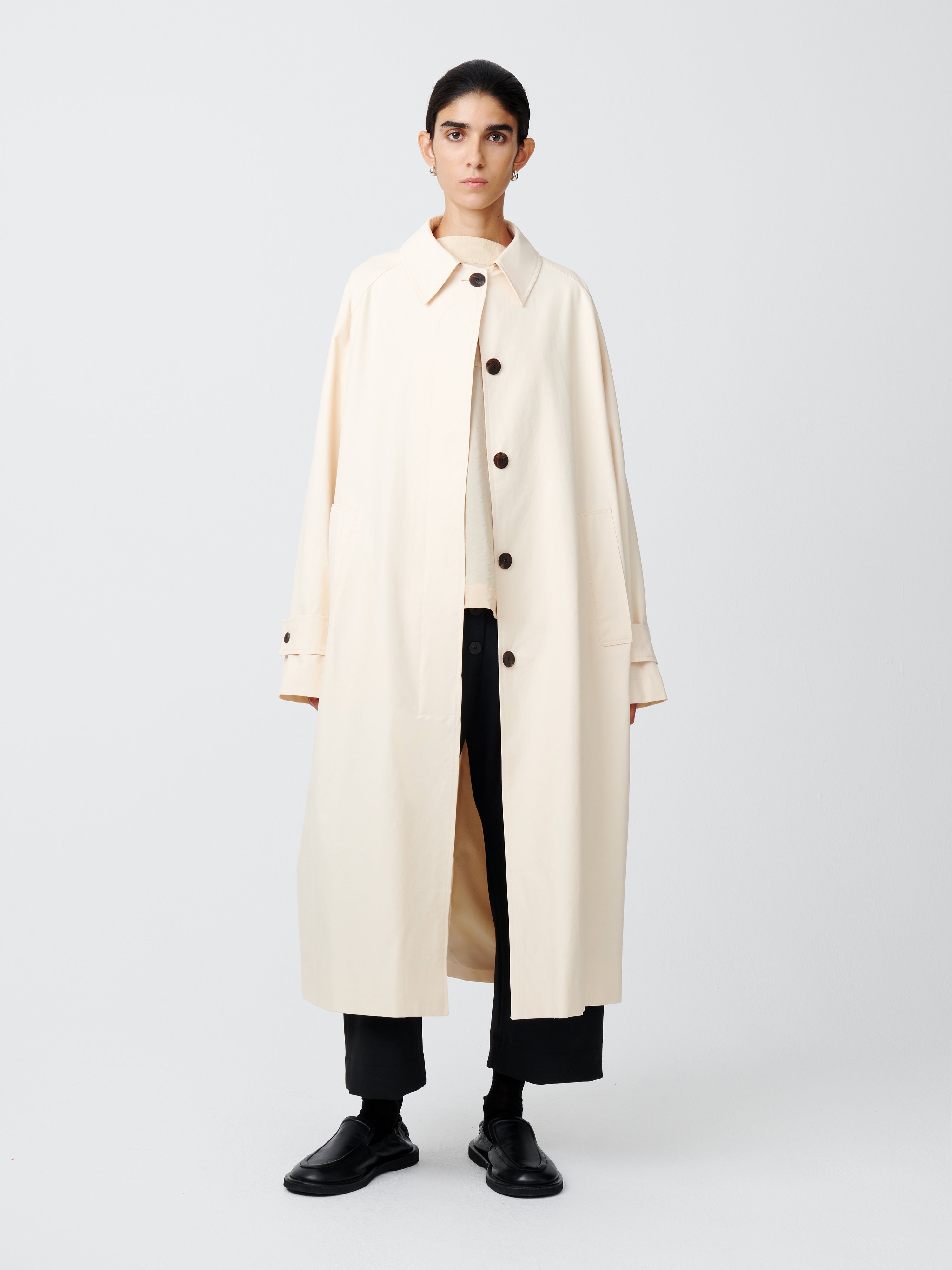 【関税込み】Studio Nicholson ネイビー Denali トレンチコート Studio Nicholson: Navy Denali Trench Coat | SSENSE