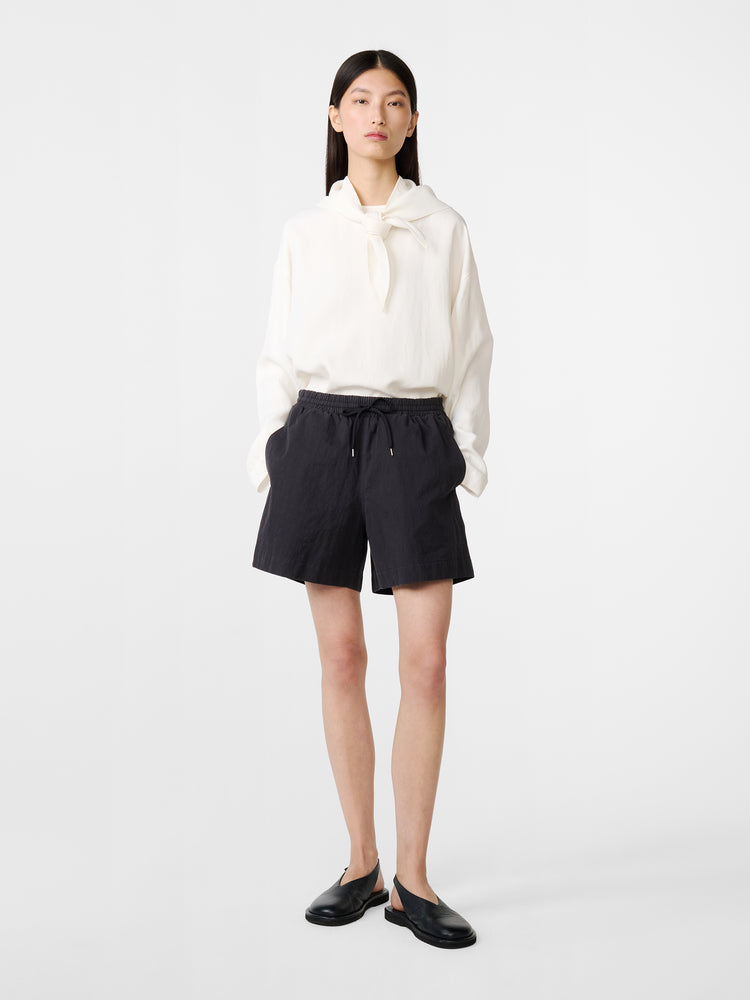 KARYA SHORT IN DARK NAVY