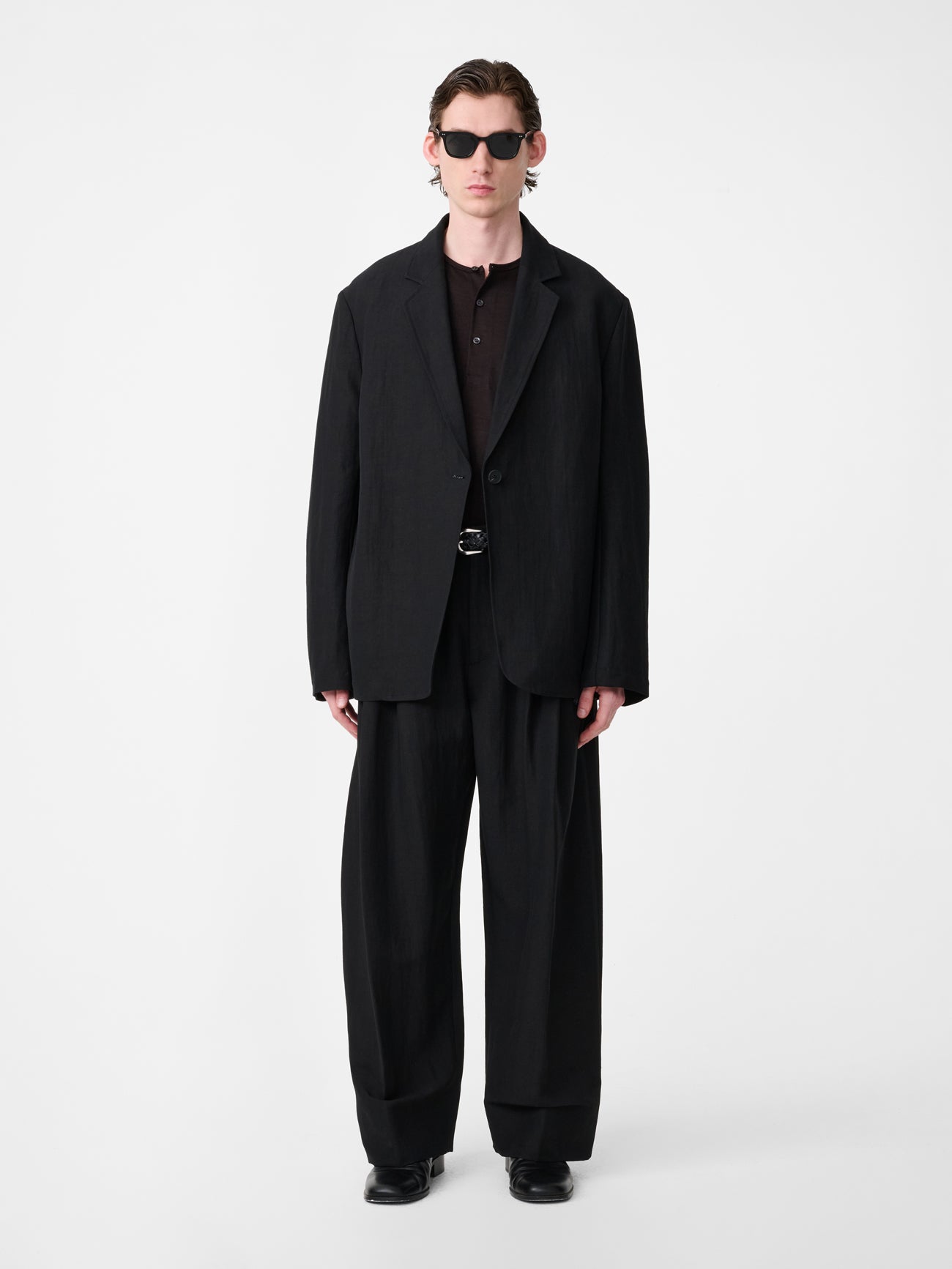 LINE LINEN PANT IN BLACK