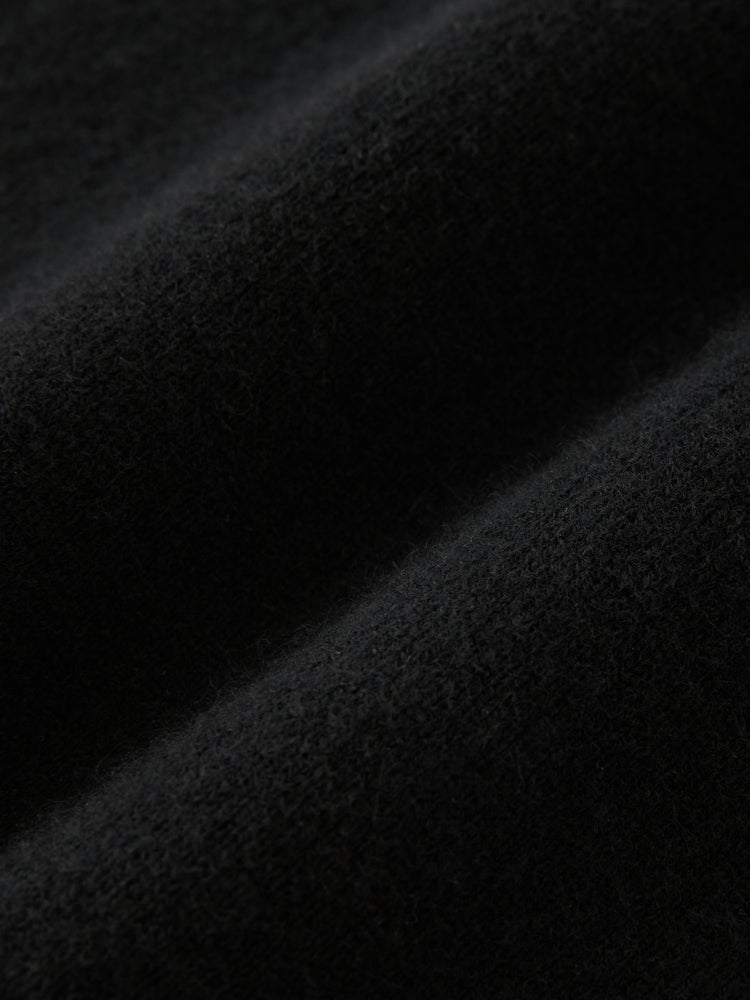 LOCH KNIT IN BLACK