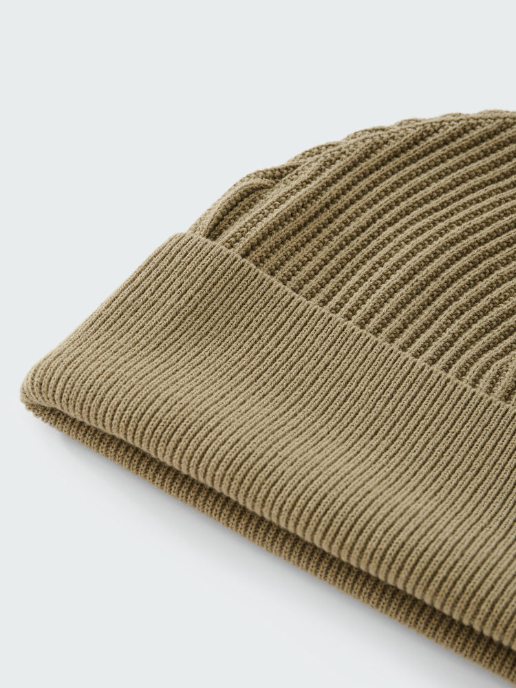 MIKKEL BEANIE IN MILITARY GREEN