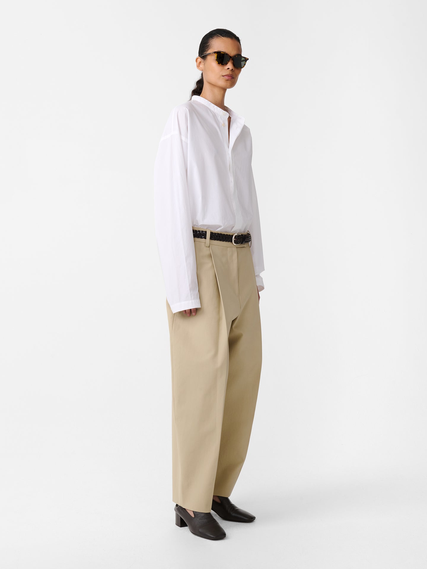 ショートパンツ STUDIO NICHOLSON Women Straight Pants KARYASNW1635PARCHMENT WOMEN'S PANTS | Studio Nicholson