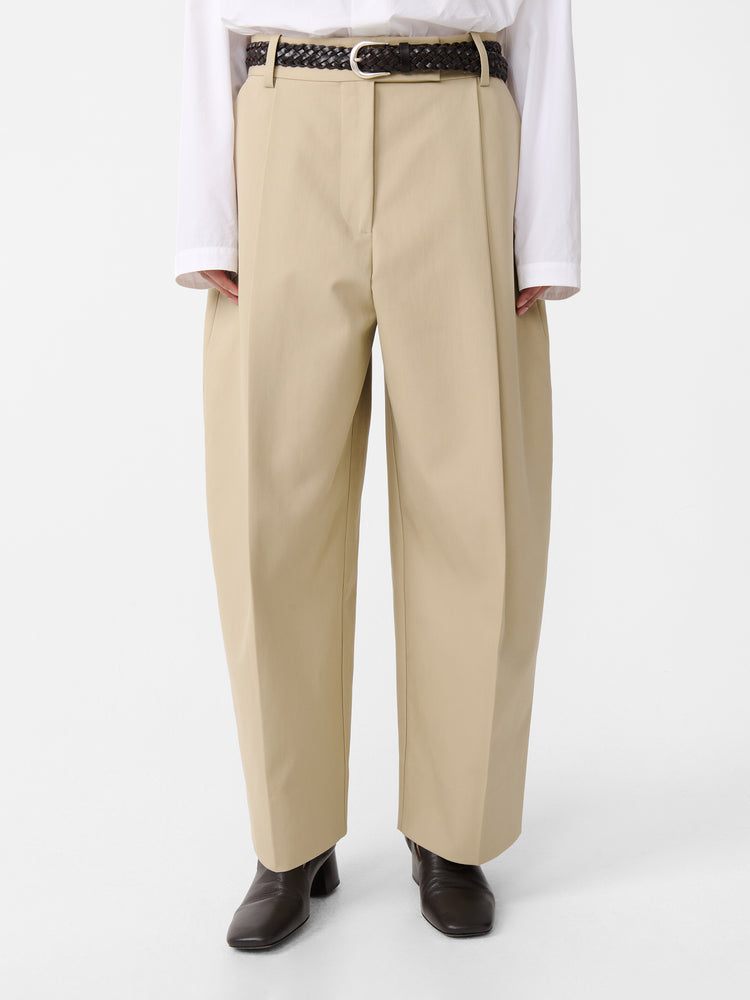 NASSER PANT IN SAND