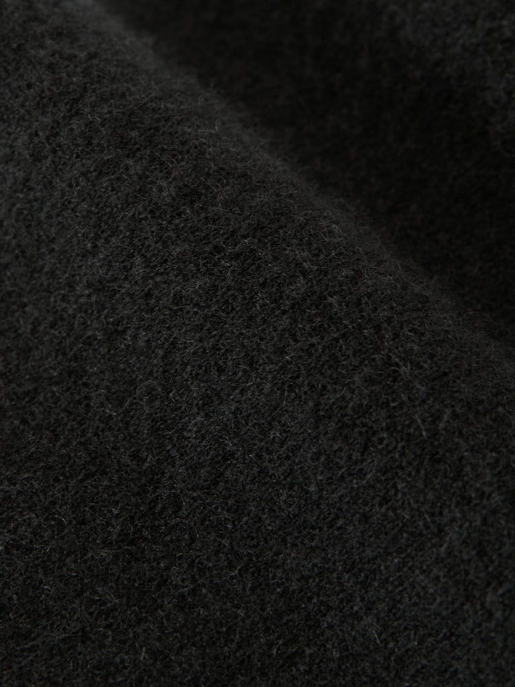 NOACK SCARF IN BLACK