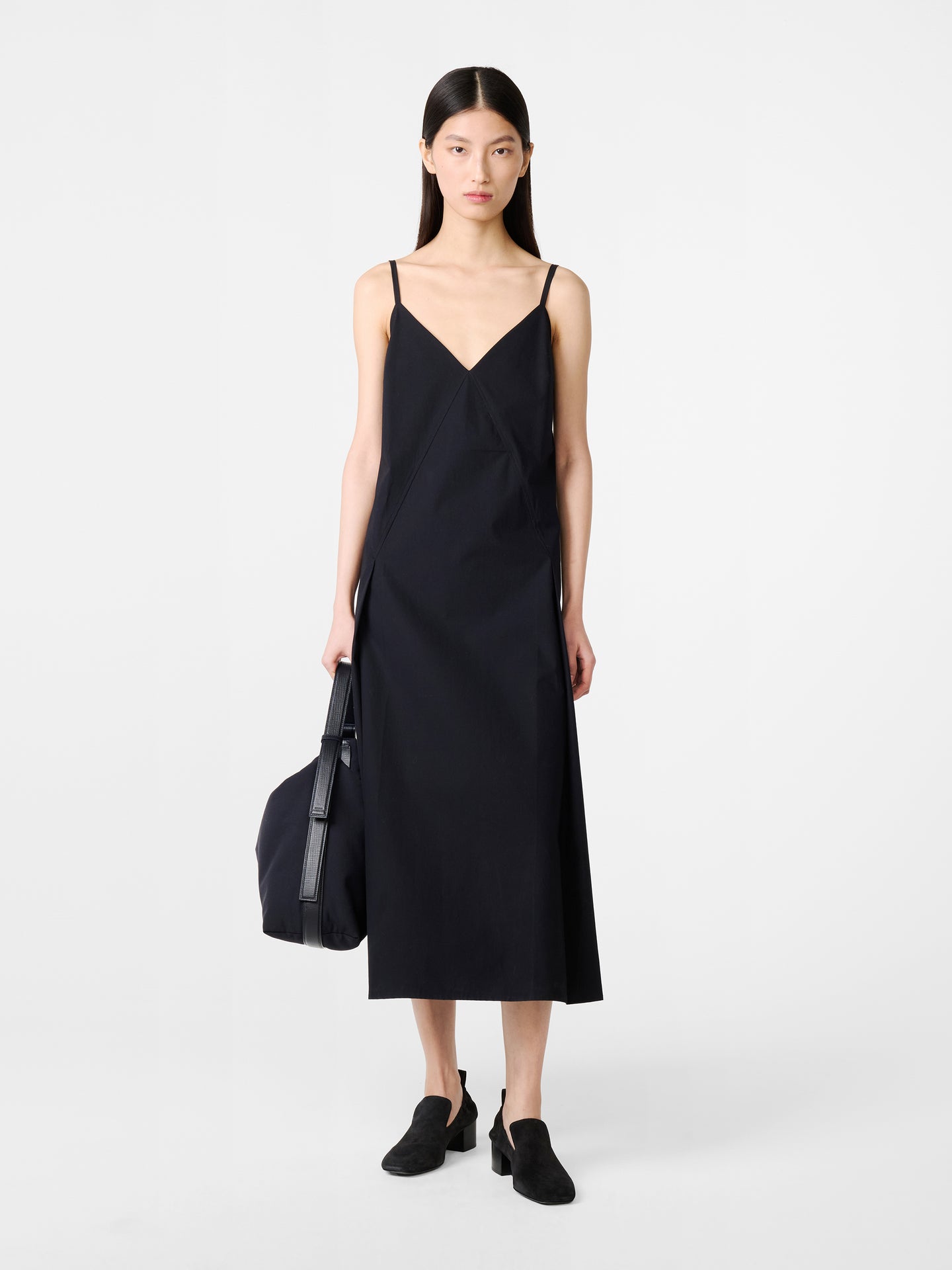 OMA DRESS IN DARKEST NAVY