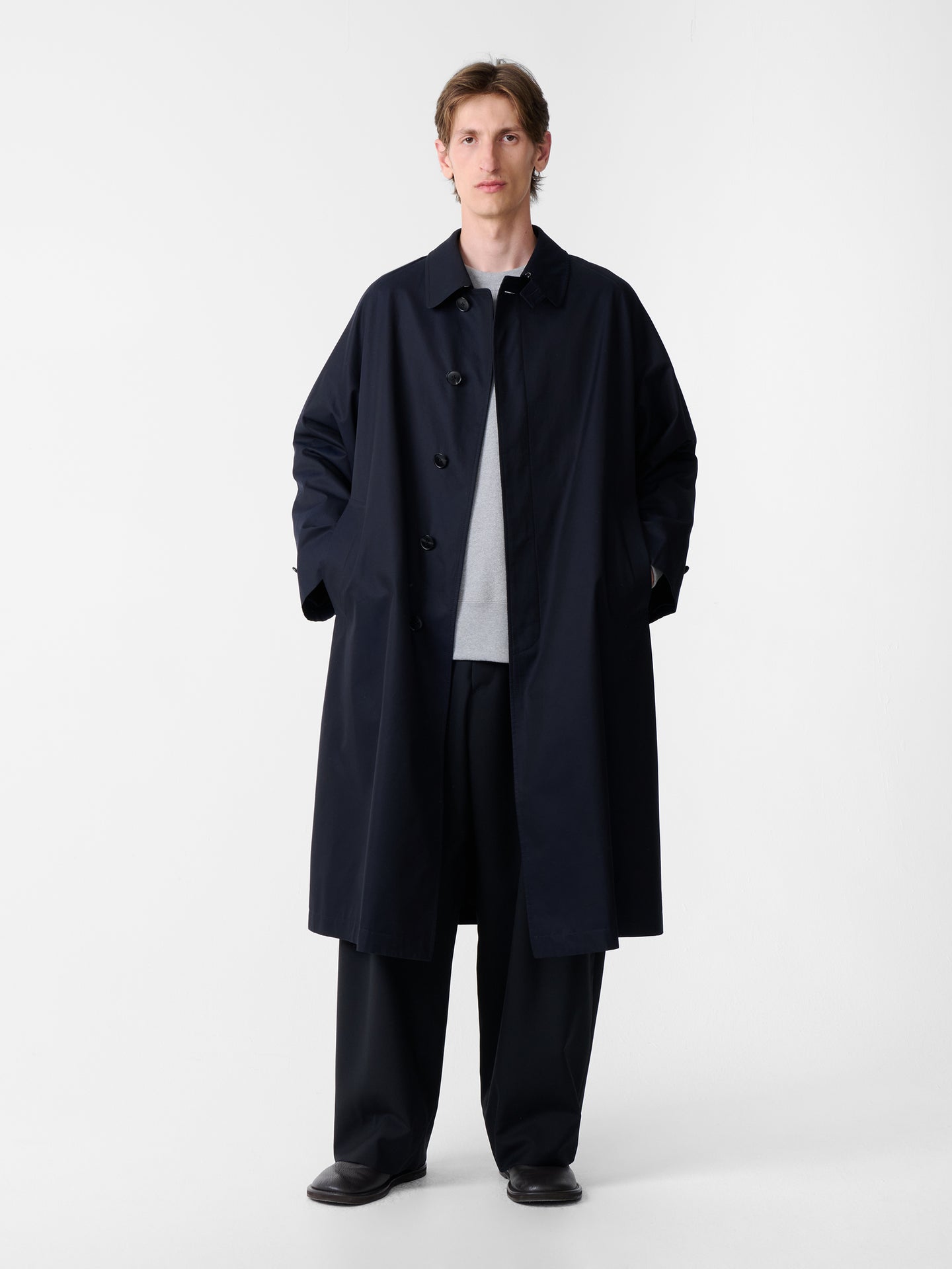 SN X BEAMS PLUS PETER RAINCOAT IN DARKEST NAVY