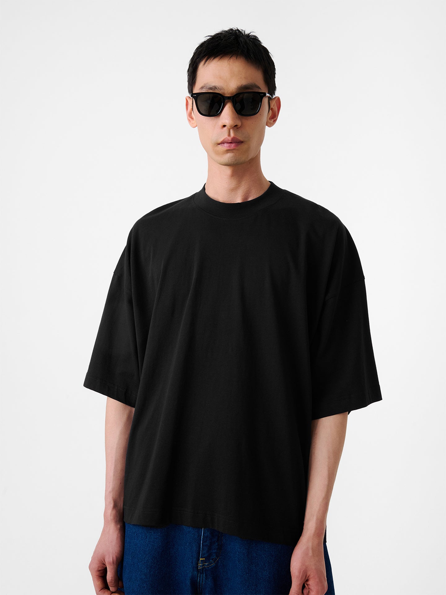 PIU LOGO T-SHIRT IN BLACK