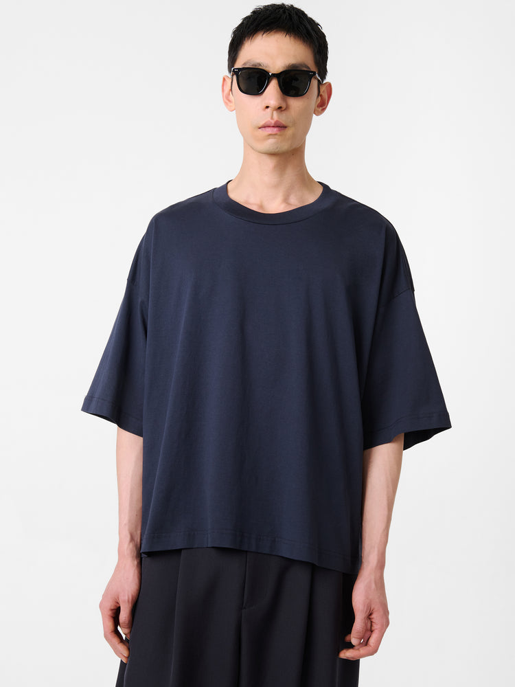PIU LOGO T-SHIRT IN DARKEST NAVY