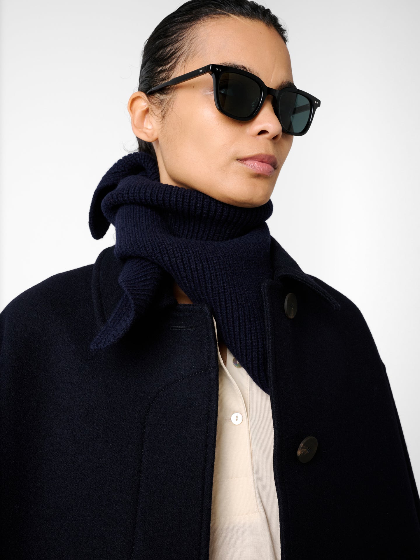 PYTHAGORAS SCARF IN DARKEST NAVY