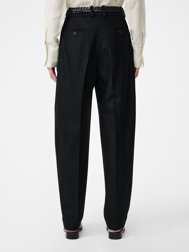 SPERRO WOOL TAILORED PANT IN BLACK