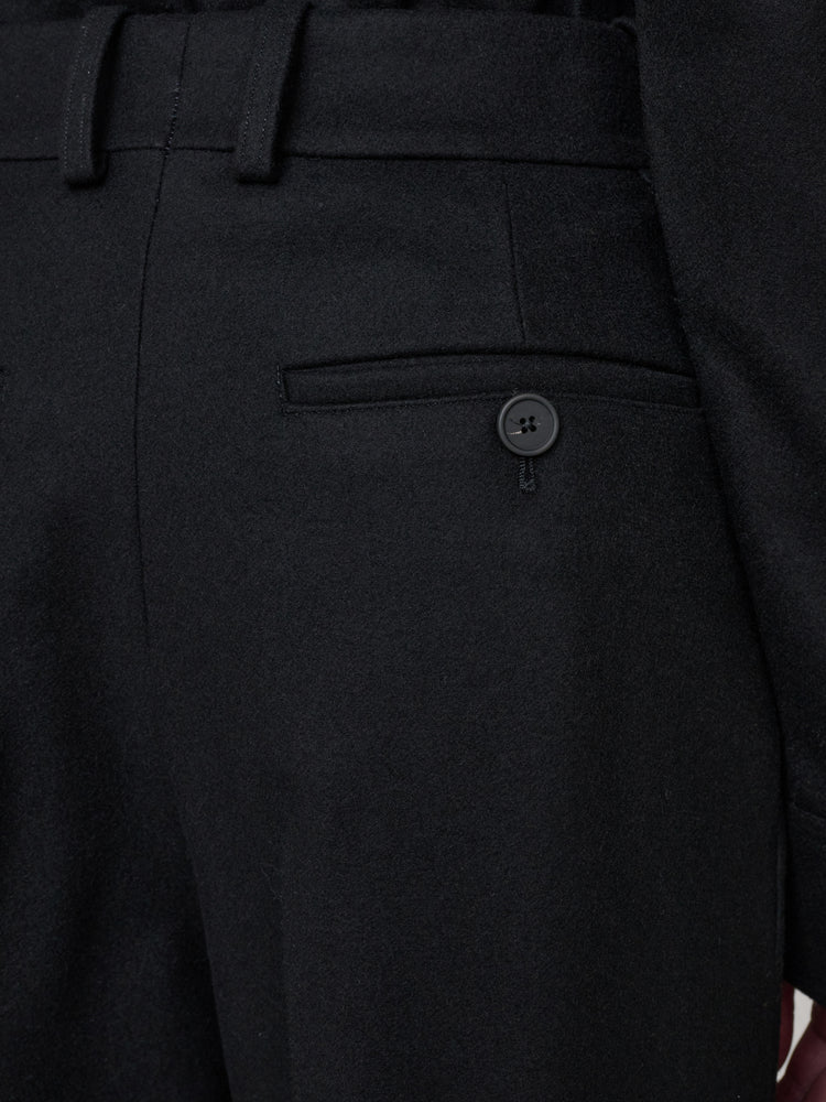 SPERRO WOOL TAILORED PANT IN BLACK